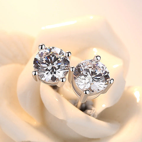 S925 Silver Diamond Four-Claw Shiny Earrings For Women