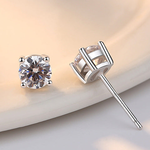 S925 Silver Diamond Four-Claw Shiny Earrings For Women